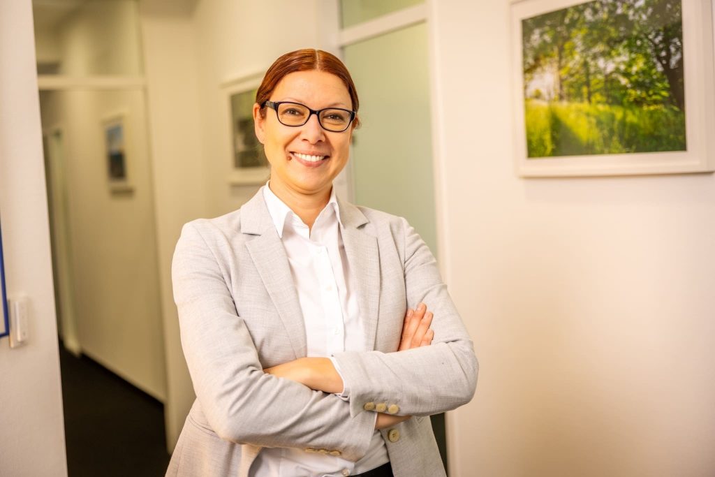 Rechtsanwältin Sonja Blümel im Büro